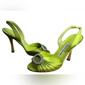 MANOLO BLAHNIK Sedaraby Peep Toe Satin Pumps, size 37 1/2 *RARE COLOR*